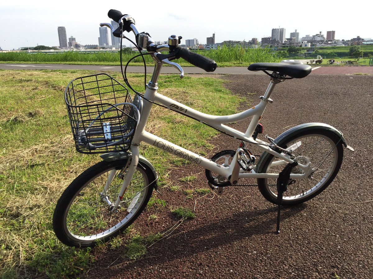 gilbertacat's tweet photo. 迷い続けていよいよお別れすることにします🚲
といいつつ名残惜しい...
どうしよ
#ルイガノ
#ミニベロ https://t.co/iShrR3mPiy