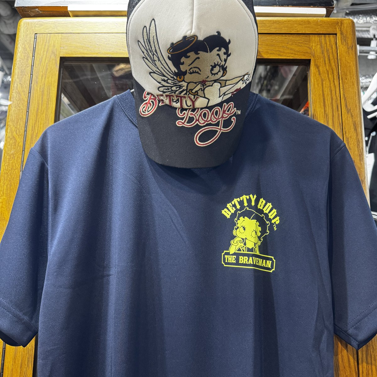 regulus69's tweet image. #bettyboop
ベティちゃんからドライTシャツが新登場☀︎吸水速乾・UVカット・肌触り抜群なドライTシャツです✴︎

【Betty Boop】
⚫︎アメリカンバイクベティドライTシャツ
¥5,390-(税込)

▼お通販はこちら▼
shop.regulus69.com/?pid=186423101

#regulus69
#braveman