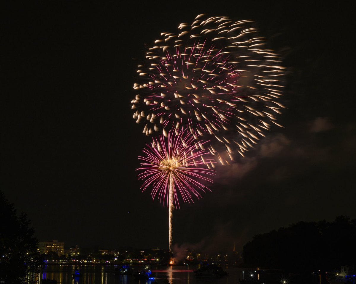 Middletown, Ct. Fireworks, love me some fireworks I