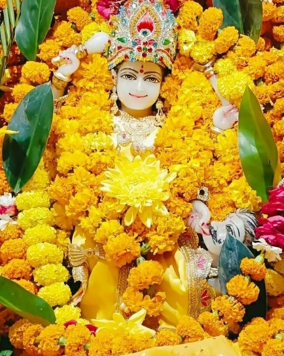 baglamukhipuja's tweet photo. पुराणों में माँ बगलामुखी की महिमा का प्रचुर आख्यान किया गया है। ये मनुष्य की वृत्तियों को सत्‌ की ओर प्रेरित करके असत्‌ का विनाश करती हैं। https://t.co/Kr6iYQhsu9