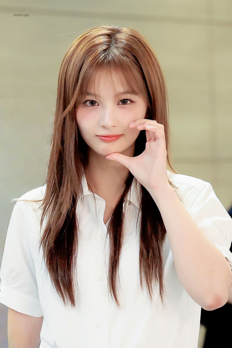 250620 HQ          

#엔믹스 #설윤 #NMIXX #SULLYOON