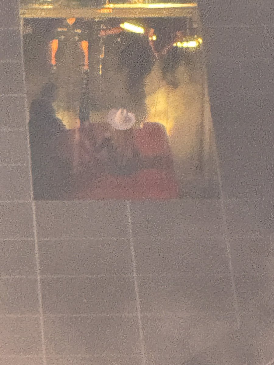 Markasorous's tweet photo. @szagravity @beyoncegarden It was the main bish right here that hooked it up https://t.co/n6OO2KaFJ7