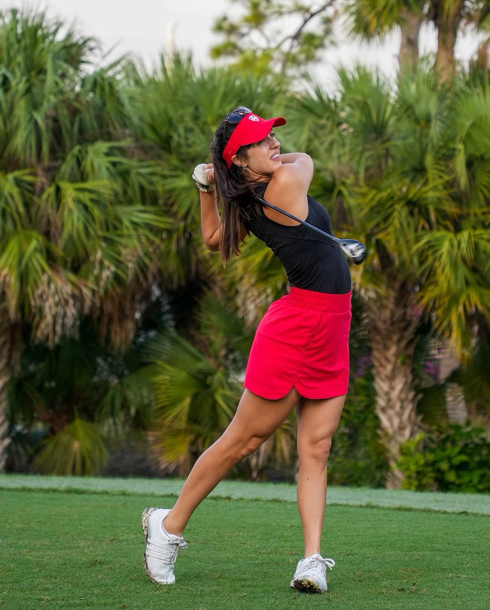 sabrinaandolph's tweet photo. Off season #florida #golf #GolfChampionship #golfgirls #life #ClubWorldCup #PGAUTO89 https://t.co/atPoJ4OcHu