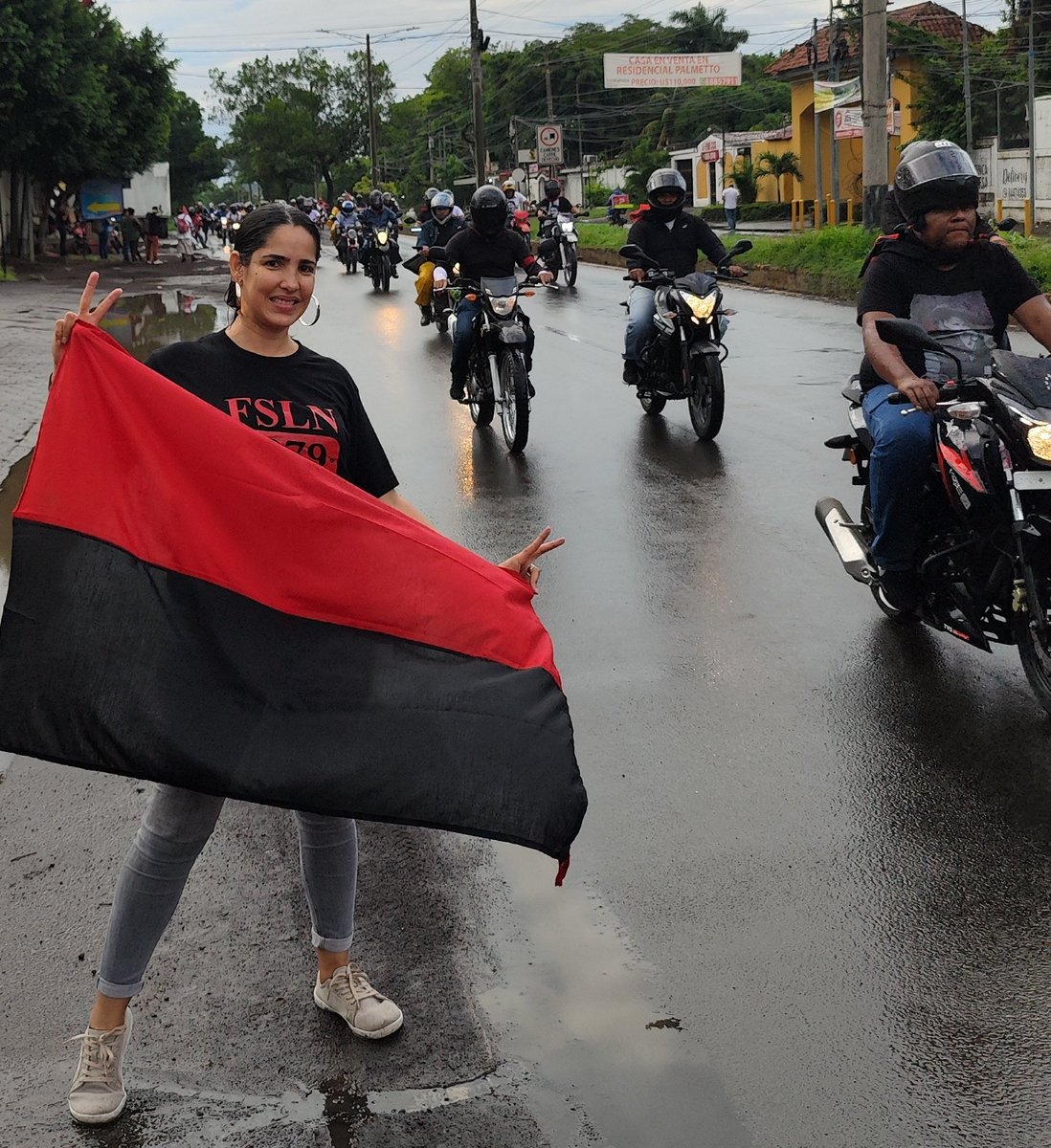 Sin moto🛵
Pero presente 😊✌🏼

Honor y Gloria a los Héroes Mártires de Repliegue Táctico a Masaya 🔴⚫
 
#Nicaragua 🇳🇮
#4619SiempreMásAllá