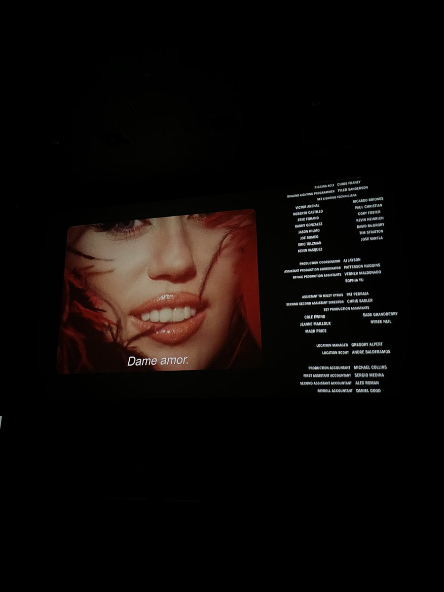 anderlpzoficial's tweet image. 😍😍😍 @MileyCyrus #MileyCyrusSomethingBeautiful #MileyCyrus