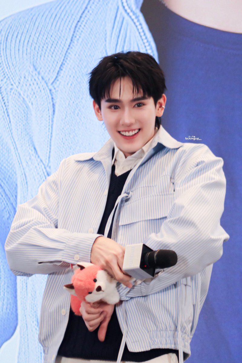 bchingu_'s tweet image. happy to be with you 🦊

BOOK X MAMI LOVELYTIME
#MAMIXBOOK