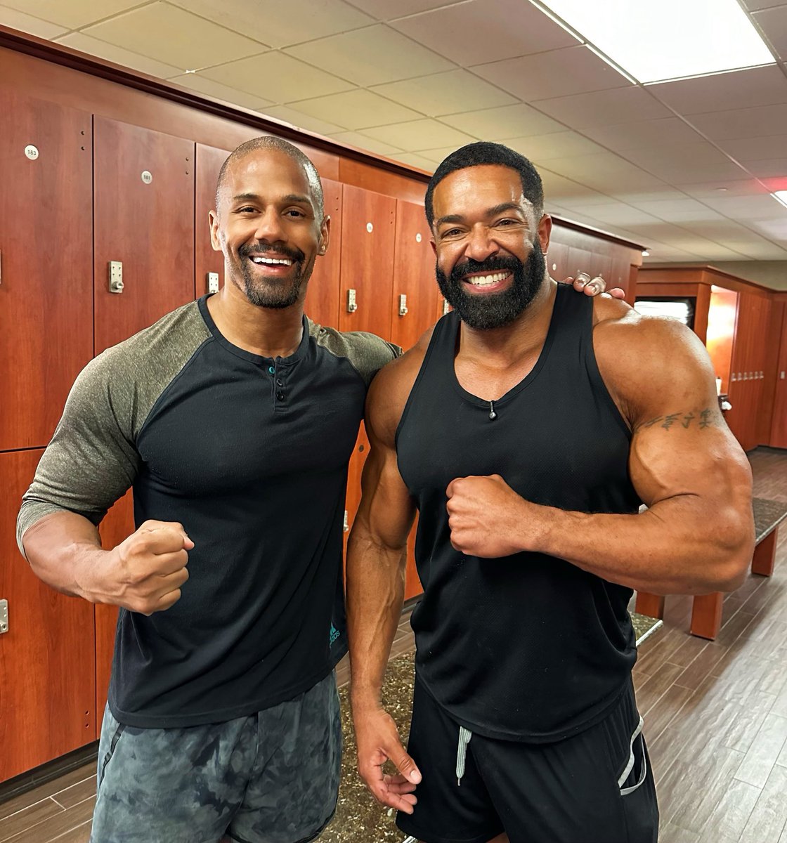 Ran into <a href="/DavidOtunga/">David Otunga</a> at the gym. Nexus energy’s in the air… Cena, you ready?