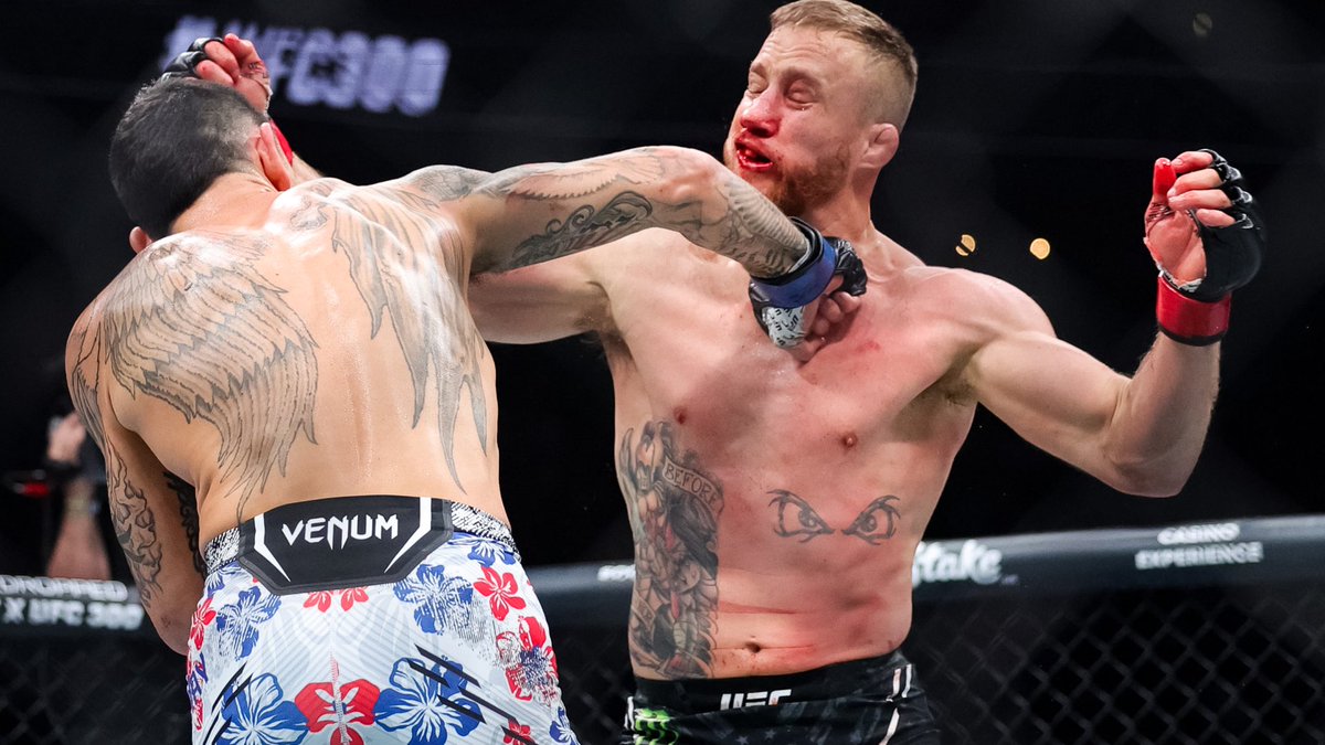 UFCmedov's tweet photo. It gets repeated again... #UFC317 #VanvsRoyval https://t.co/PXSn3W2oSk
