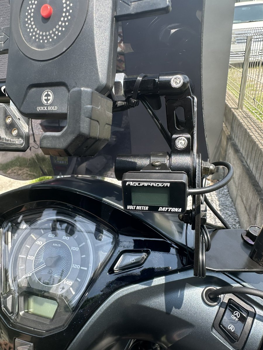 新しい相棒をフーデリ仕様に☺️
夜になったらフォグの光軸調整して終了🫡
夜が楽しみだ😳

1発でD-UNIT全部埋まった😇