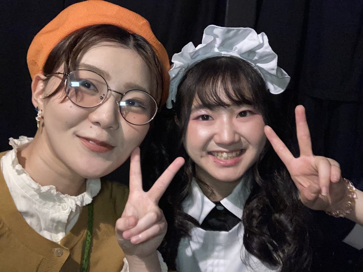#喫茶クロスロード 本日ついに千秋楽‼️

寂しいですが最後までより良いお芝居をお届けできるよう、全力で挑みます🍊🌻

暑いので体調にお気をつけてお越しください😵‍💫お待ちしております！

うららちゃんきららちゃんと🥰

#くうかんプロジェクト