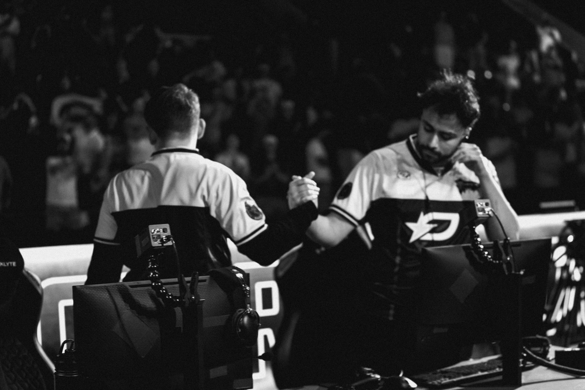 OpTic's tweet image. Road to the Grand Finals

3-0 FaZe
3-0 Ultra
3-0 Breach

One final series.