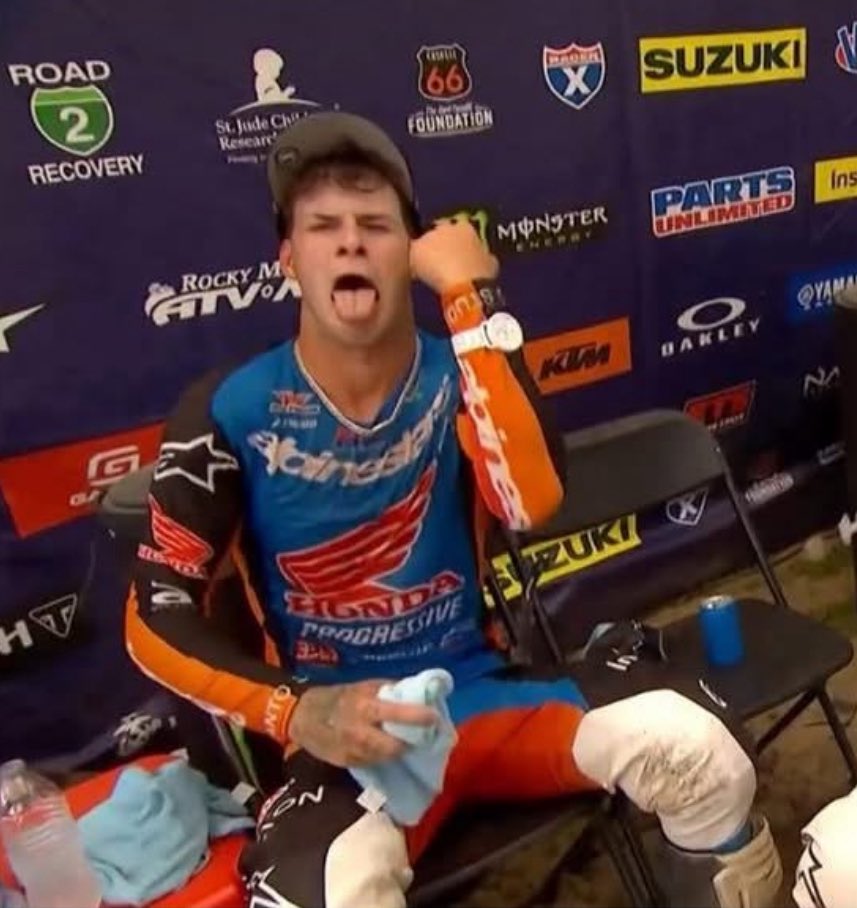 Dirtbikelover tweet media