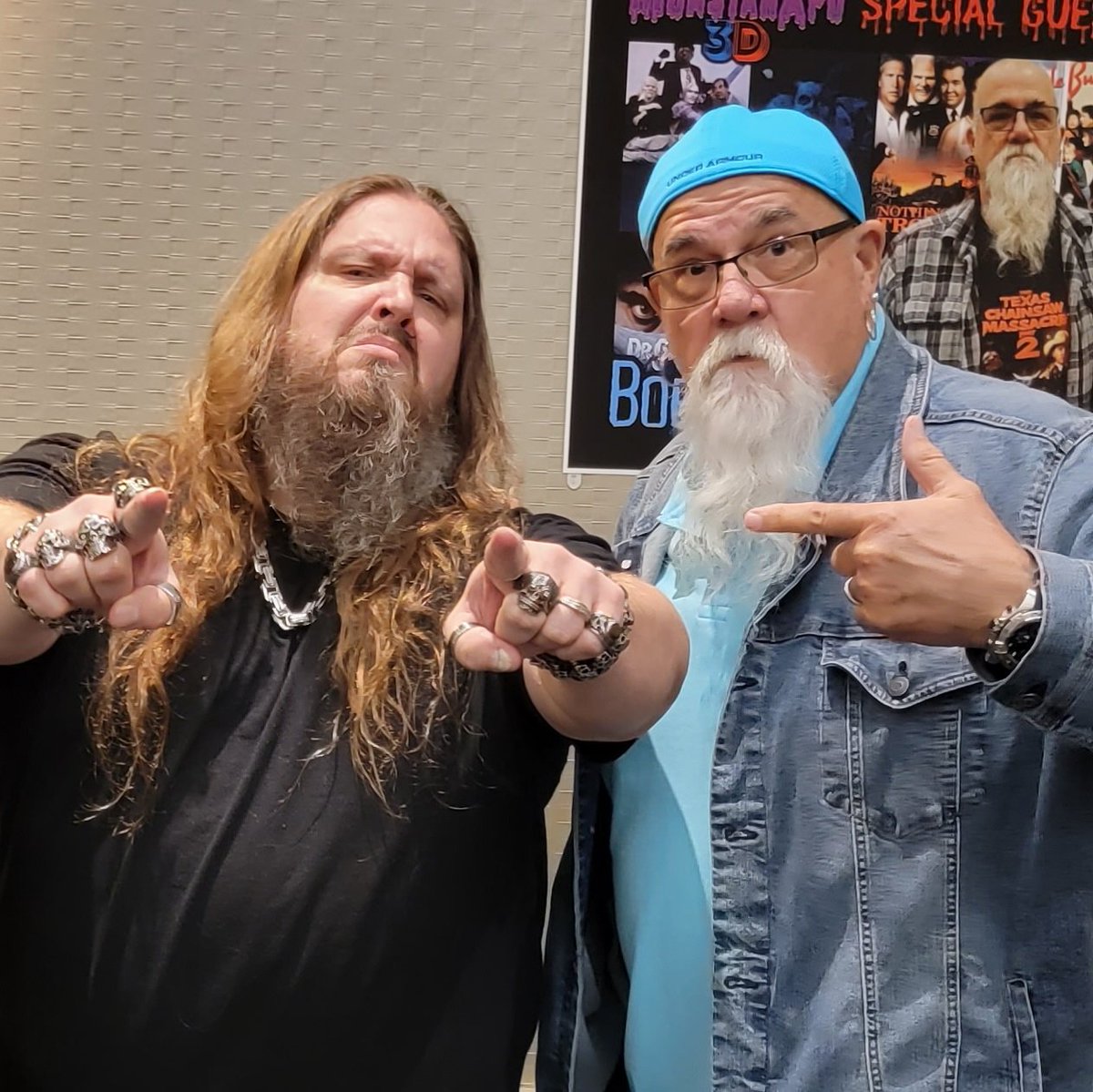 Sad to hear of the passing of my pal #BobElmore, best known for the portrayal of #Leatherface in the 2nd Texas Chainsaw Massacre. We signed with each other on a few occasions, and he was a great guy. Pleasure passing time together... #RIPBobElmore you'll be missed.