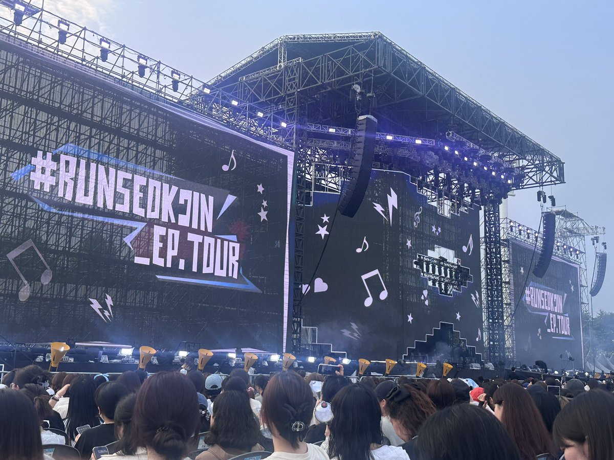 JHiq1m's tweet photo. F4 11열 17번 시야!
돌출도 생각보다 잘 보였어요! https://t.co/hSwPnveneX