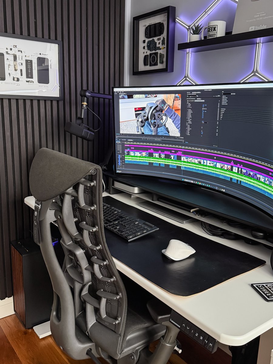 LG 45-inch Ultrawide OLED GX9
youtu.be/EFj8dfO1a_0