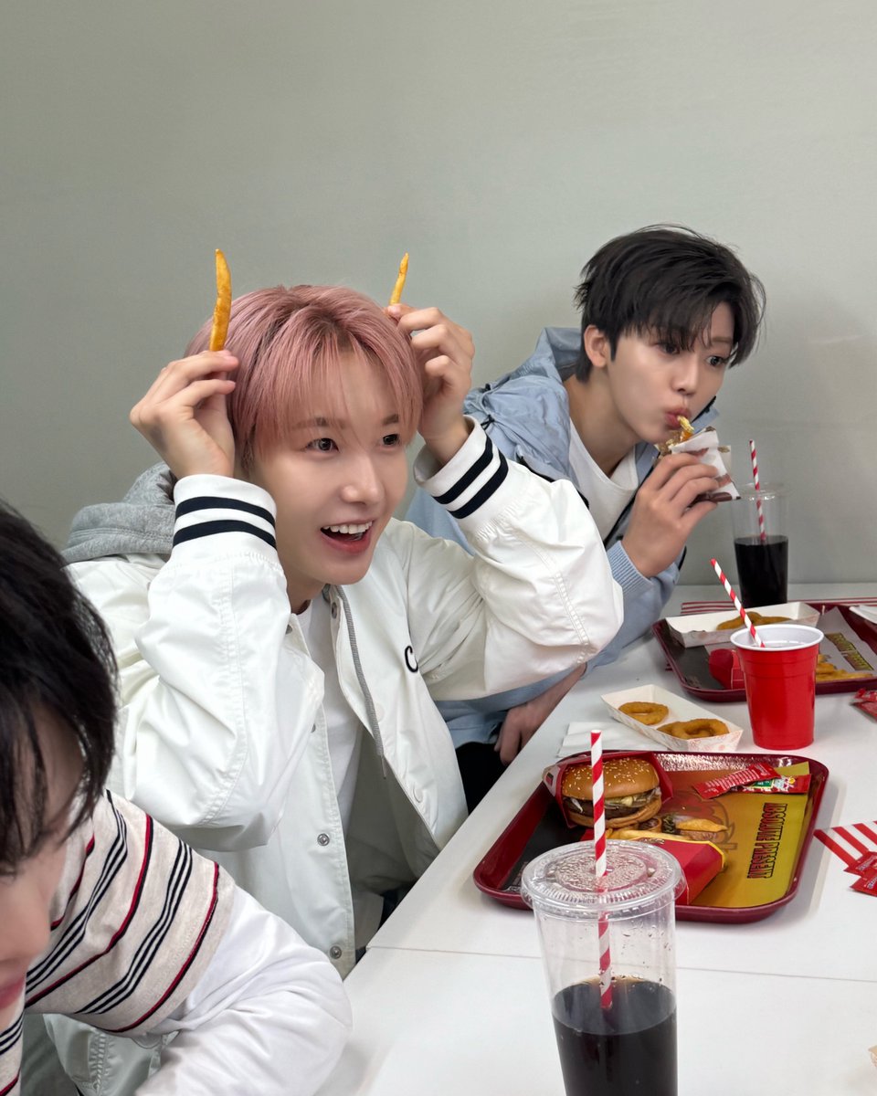 NCT DREAM tweet media