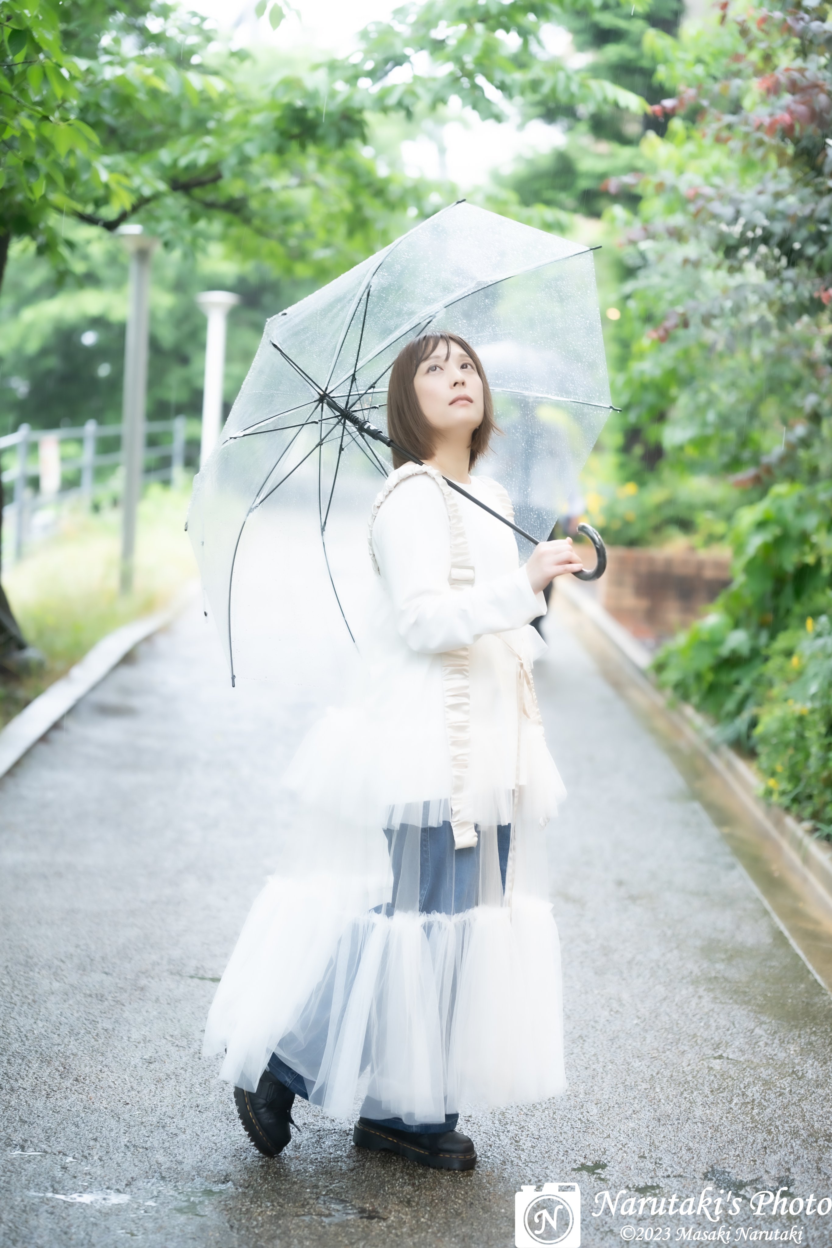 ヴィーヴィ・ケンパイネン　パステル画　　ふしぎなポートレート ヴィーヴィ・ケンパイネン パステル画 ふしぎなポートレート