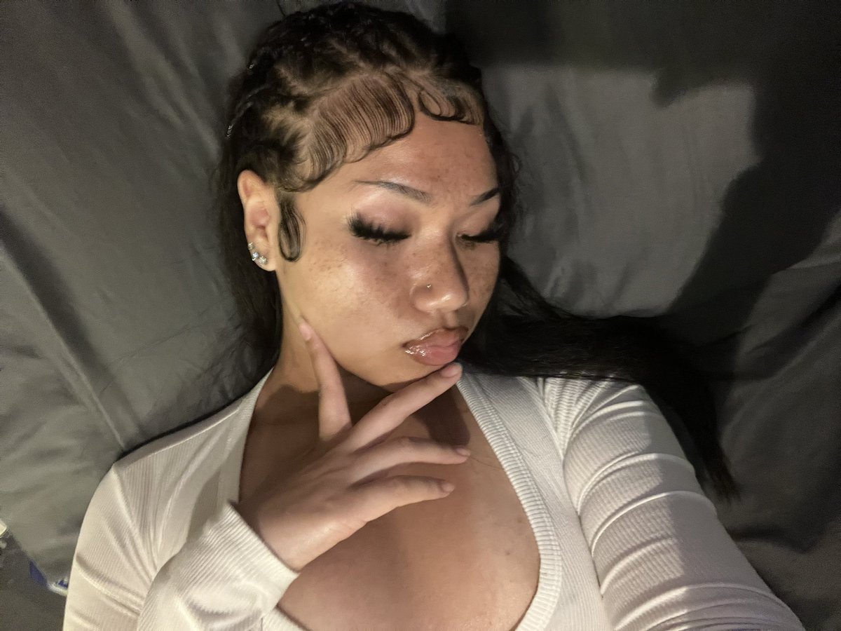 ➴ღooka (@kissmemooka) on Twitter photo 