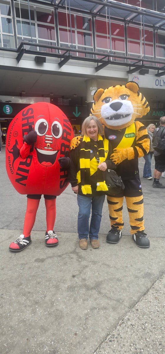 Donna 🐄💖 🐯🏆🏆🏆💛🖤 tweet media