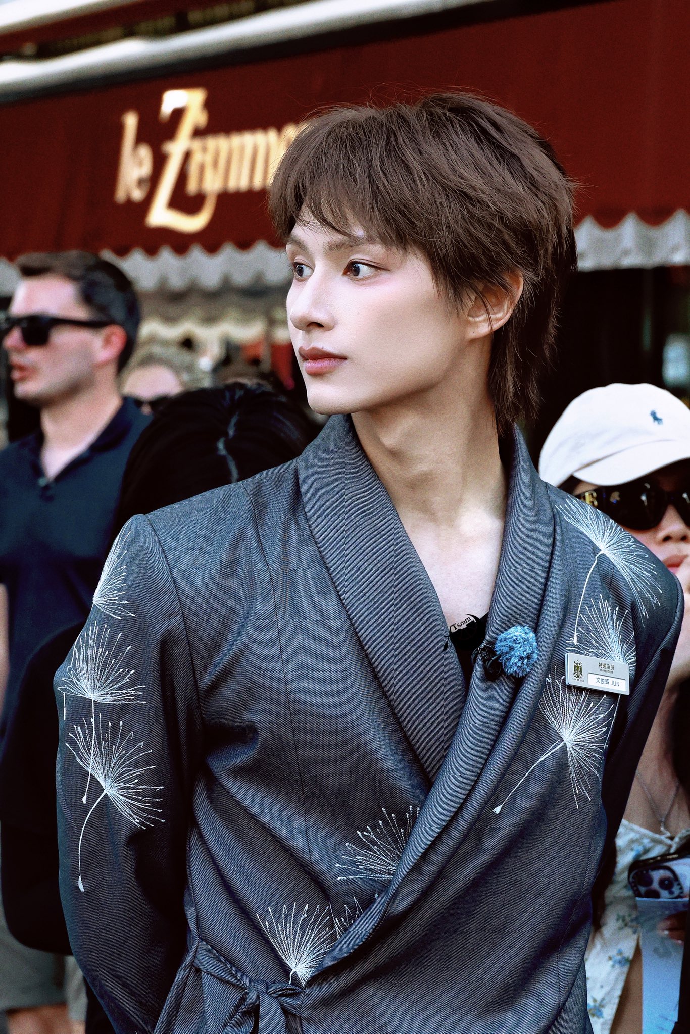 ジュン 文俊辉 JUN 文俊辉 | 🇺🇳 | Instagram