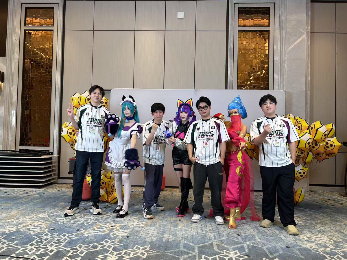 China LAN finals today, make sure to watch! #TLWIN x.com/Stardragon_bs/…