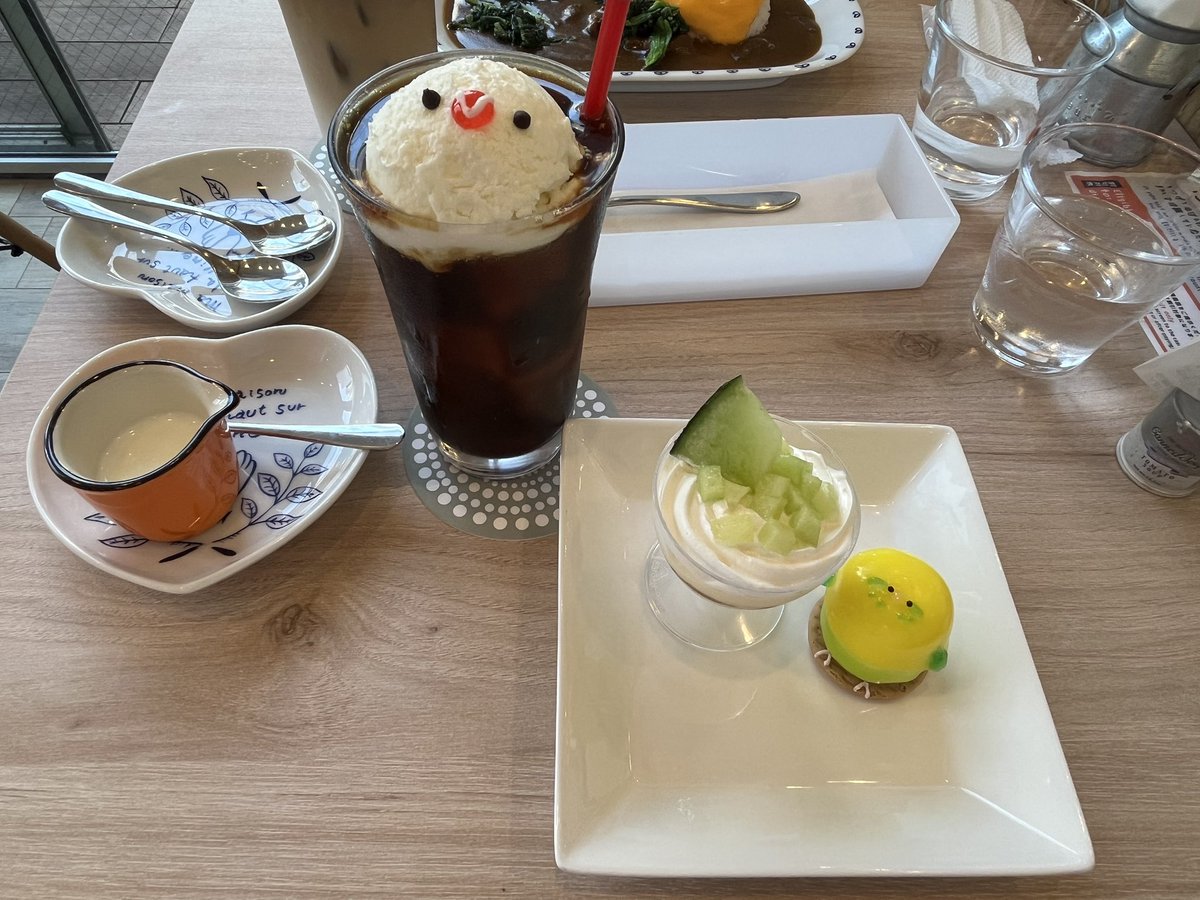 ことりすまいる〜ことりとふれあえるカフェ〜 (@kotorismilecafe