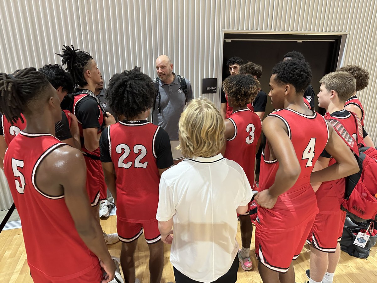 Locked in for Sunday’s <a href="/GACACoaches/">Georgia Athletic Coaches Association</a> #GBCALive finale! ⚔️🏀