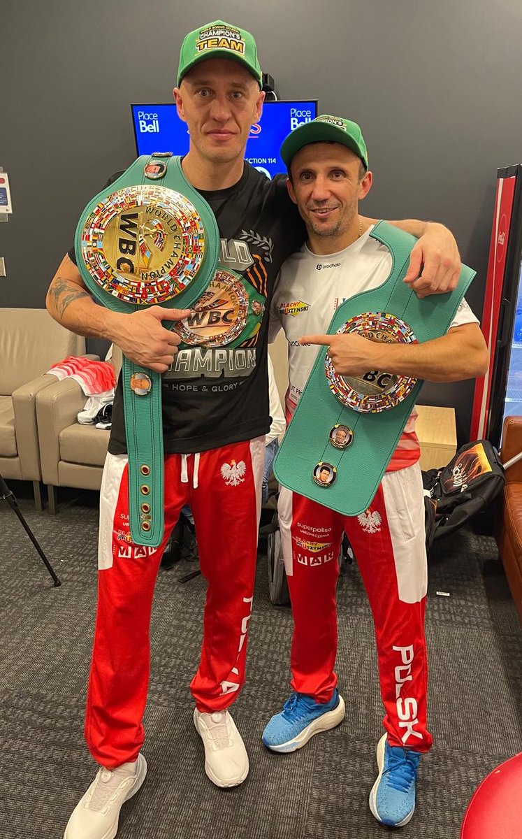 Michał Cieślak mocno zmienił swój boks od kiedy trafił pod skrzydła trenera Andrzeja Liczika. Z ulicznika stał się pięściarzem-fighterem. 

Bilans walk po zmianie coacha: 13-2, 12 KO 🔥 Michał ma instynkt killera jak nikt inny w polskim boksie 👑 

📷 Zbigniew „Zbychu” Ratyński😎