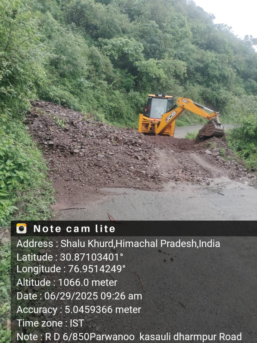 SHIVKUM77945894's tweet image. Damages in the state of Hi #Kasauli. #hppwd