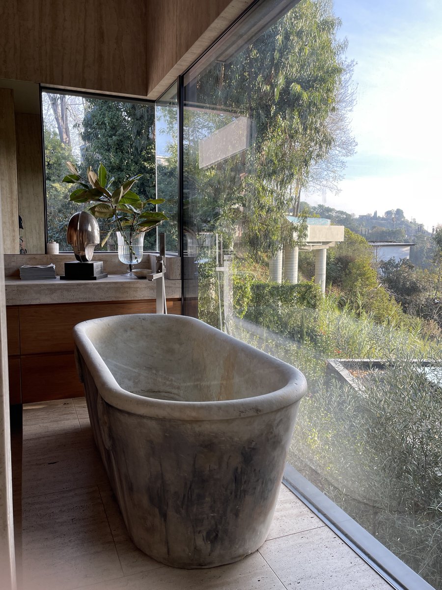 n3ave's tweet image. Views