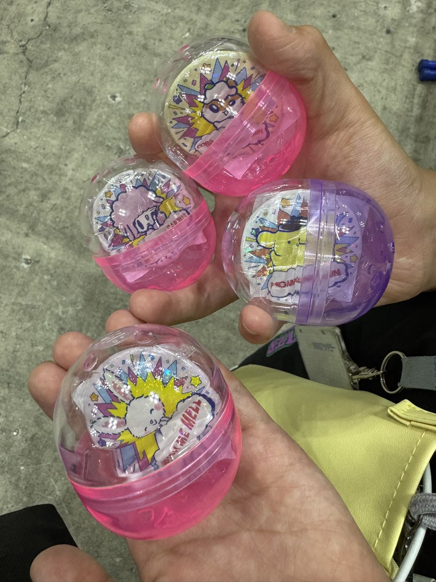 ハセ tweet media