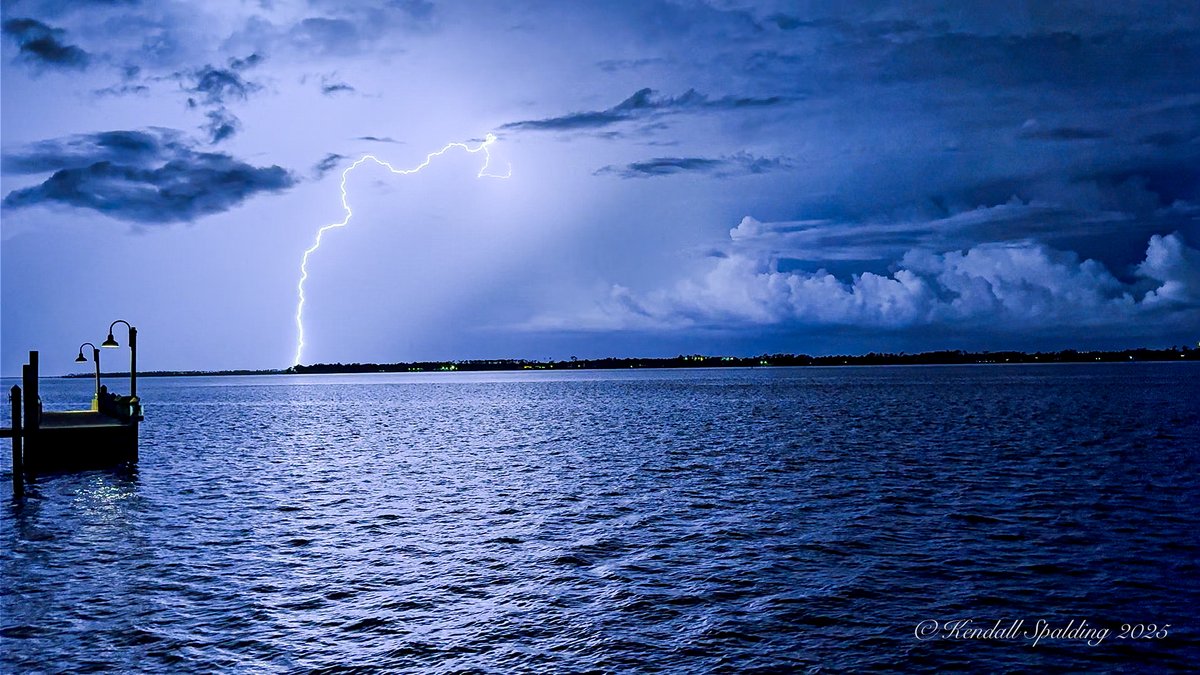 Tyler Spalding (@floridapa27) on Twitter photo My wife doesn't get on here hardly so I am posting this for her. This is her first ever good quality bolt! Just a precursor from some of the shots that came from tonights epic light show!
<a href="/kentyswife/">Kendall</a> <a href="/850Chaser/">Austin A.</a> <a href="/FLStormChasers_/">Florida Storm Chasers</a> <a href="/Whitleyweather/">Ross Whitley</a> <a href="/spann/">James Spann</a> My wife doesn't get on here hardly so I am posting this for her. This is her first ever good quality bolt! Just a precursor from some of the shots that came from tonights epic light show!
<a href="/kentyswife/">Kendall</a> <a href="/850Chaser/">Austin A.</a> <a href="/FLStormChasers_/">Florida Storm Chasers</a> <a href="/Whitleyweather/">Ross Whitley</a> <a href="/spann/">James Spann</a>