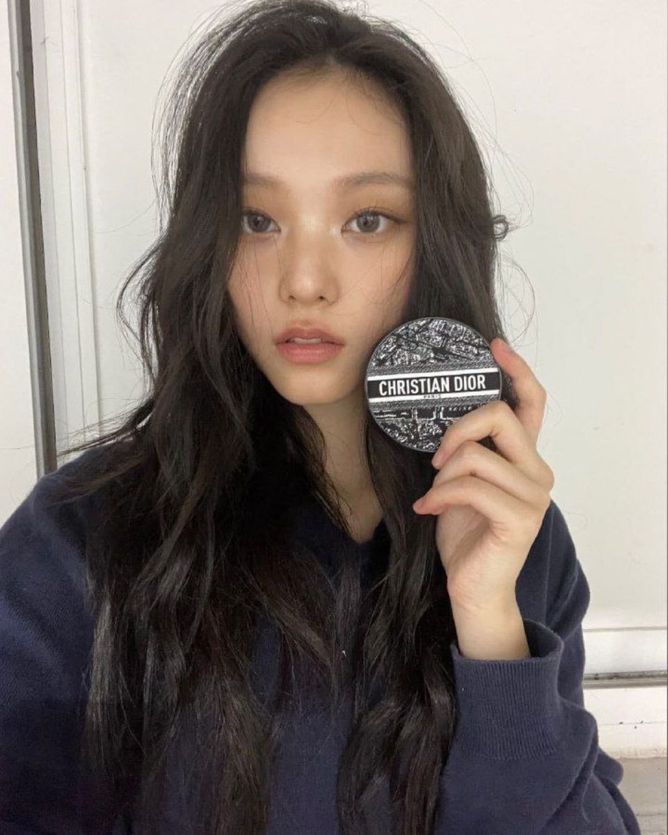 Kittykangy's tweet image. Facecard never declines