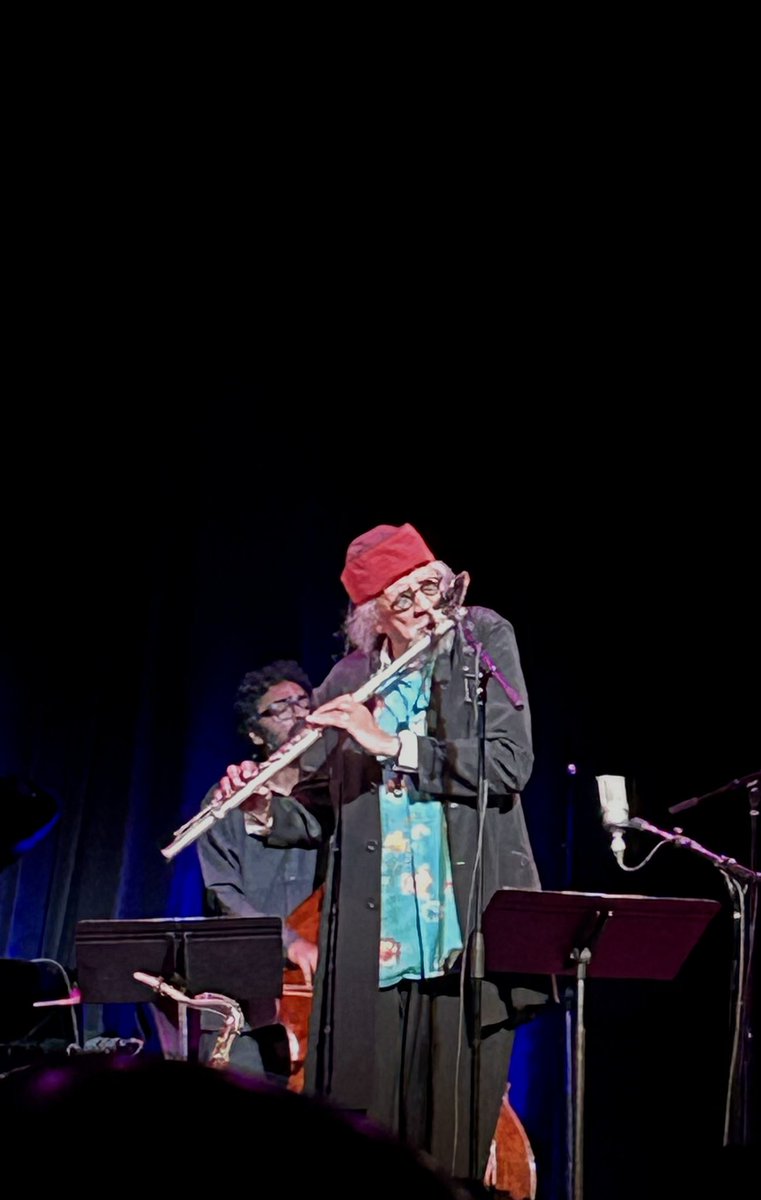 NYC Jazz Record (@nycjazzrecord) on Twitter photo Epic night as part of <a href="/BlueNoteNYC/">Blue Note New York</a> Jazz Festival <a href="/thetownhall/">The Town Hall</a>: monster quartets led by <a href="/BRANFORDMARSAL/">BRANFORDMARSALIS</a> and <a href="/CharlesLloydSax/">Charles Lloyd</a>. Lloyd (as expected) a show for the ages with his piano-playing soulmate in <a href="/morethan88/">Jason Moran</a>. Branfordās longtime quartet performs one-time Lloyd soulmate Keith Epic night as part of <a href="/BlueNoteNYC/">Blue Note New York</a> Jazz Festival <a href="/thetownhall/">The Town Hall</a>: monster quartets led by <a href="/BRANFORDMARSAL/">BRANFORDMARSALIS</a> and <a href="/CharlesLloydSax/">Charles Lloyd</a>. Lloyd (as expected) a show for the ages with his piano-playing soulmate in <a href="/morethan88/">Jason Moran</a>. Branfordās longtime quartet performs one-time Lloyd soulmate Keith
