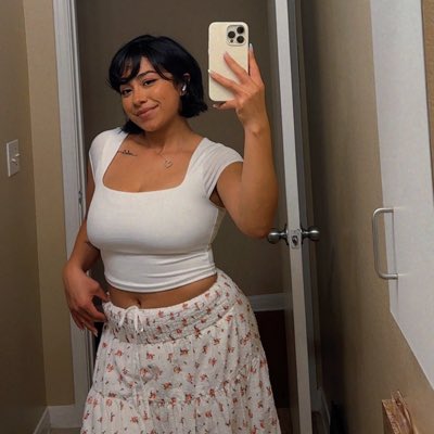 danielaaaaa19's tweet photo. #NewProfilePic https://t.co/UjLwQvn7Fk