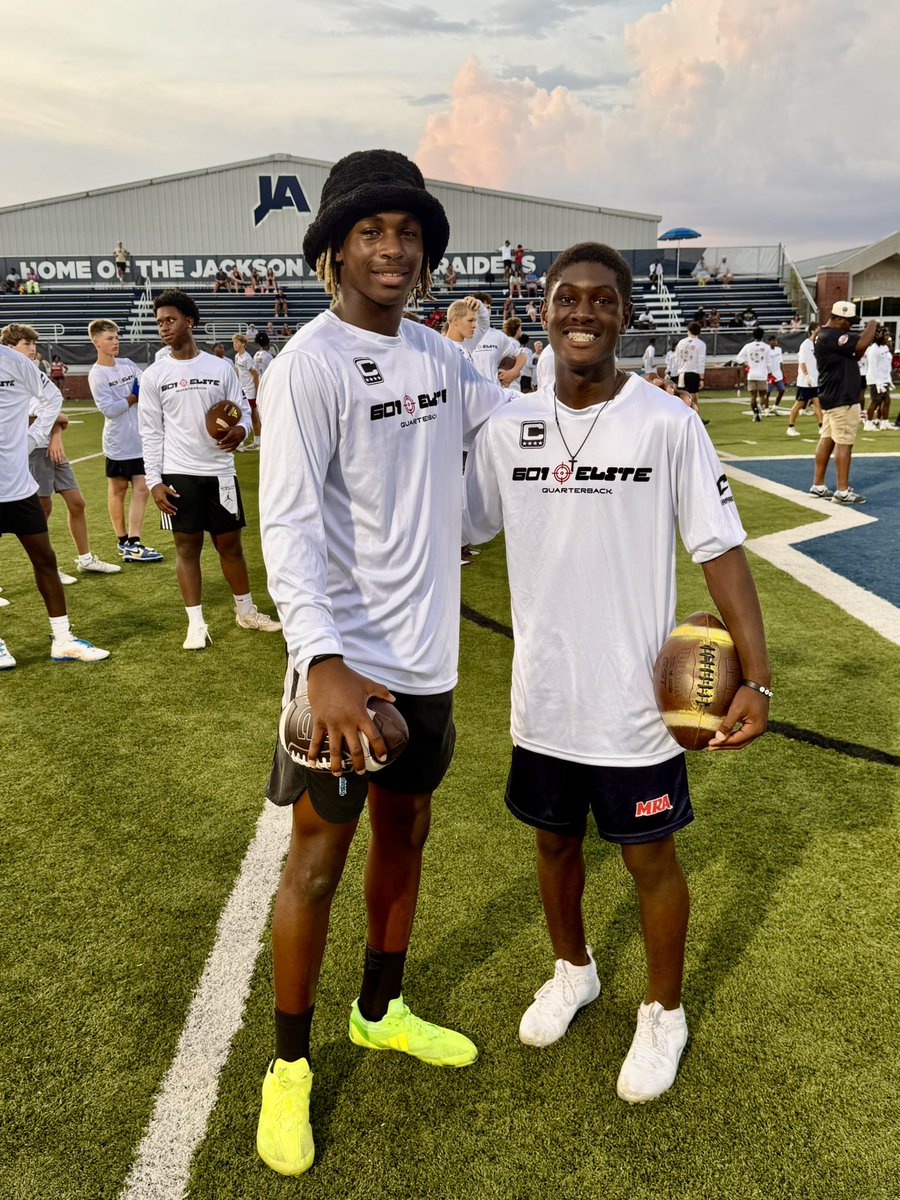 Correy Elder ll (5โญ๏ธQB) (@correyelderll) on Twitter photo Sharing the field with South Panola High School QB1โญ๏ธ๐ช๐พ๐ 601 Elite Quarterback Showcase.<a href="/BossColenberg/">BOSS_Colenberg</a> Sharing the field with South Panola High School QB1โญ๏ธ๐ช๐พ๐ 601 Elite Quarterback Showcase.<a href="/BossColenberg/">BOSS_Colenberg</a>