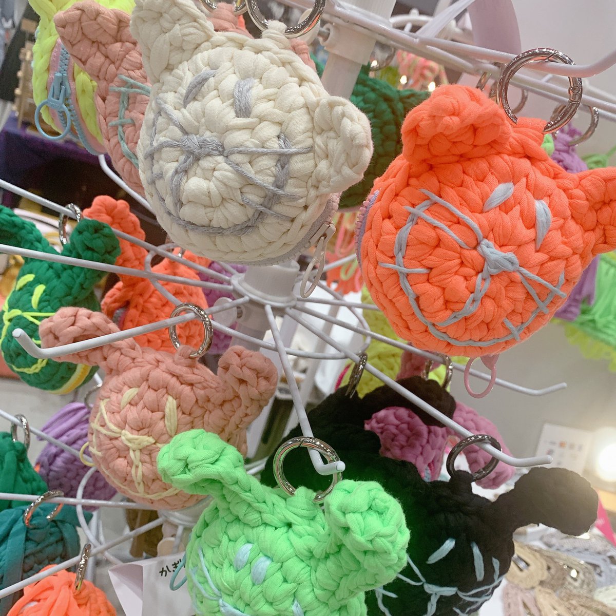 daimyu70's tweet photo. どピンクdaimyuを探してください🩷
※ちっさいですが笑

出店日　7/5.6両日
出店名　daimyu
ブース　南4F Q-338
#デザフェス６１リポスト 
@designfesta https://t.co/EJWF6nPZMd