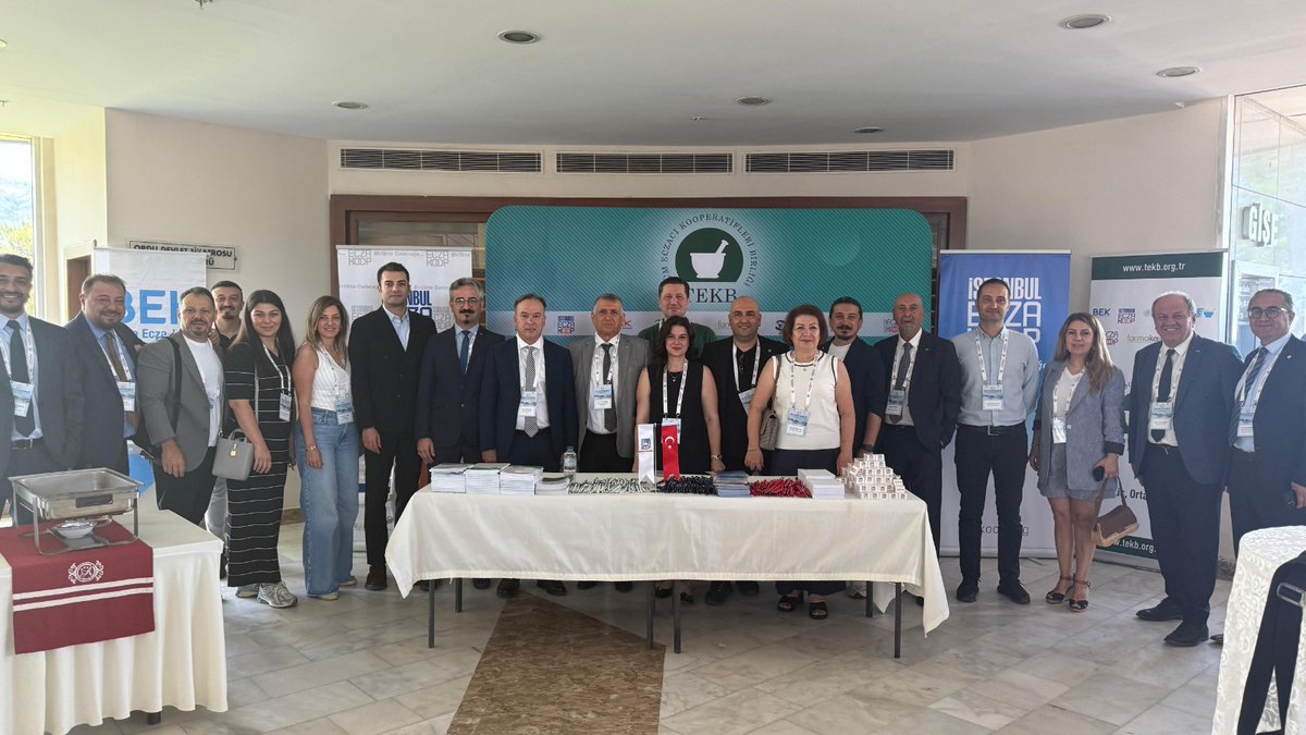 Türk Eczacıları Birliği’nin 26-28 Haziran tarihleri arasında, 24. Bölge Ordu Eczacı Odası ev sahipliğinde düzenlediği TEB 44. Dönem 3. Bölgelerarası Toplantısı’na; Yönetim Kurulu Başkanımız Ecz. Tarkan Bir, Genel Sekreterimiz Uzm. Ecz. Çağrı Erdem Özdemir, Yönetim Kurulu