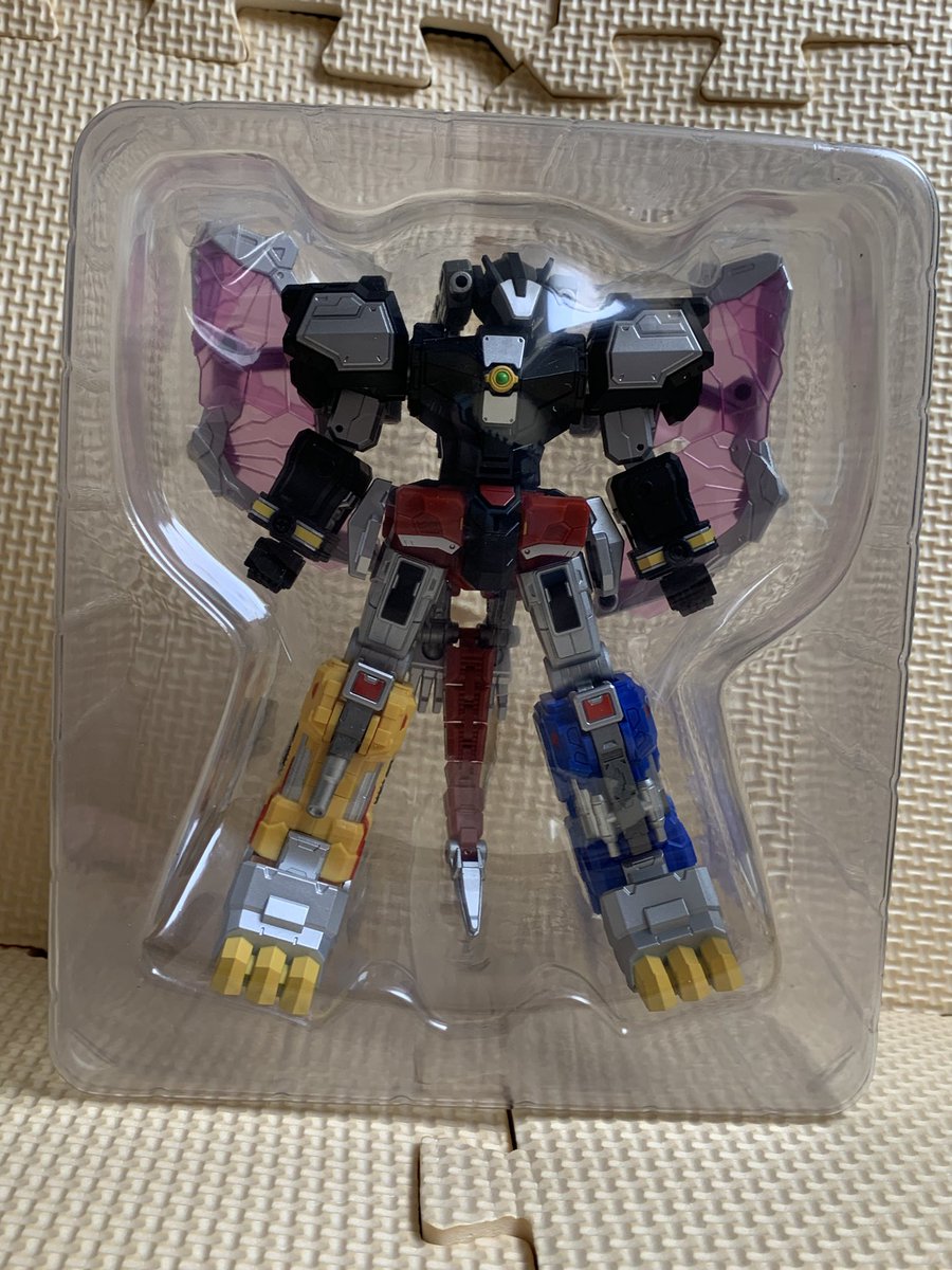 GarZ_PB_build's tweet image. シックなパッケ
カラフルなボディ
交換手首は開き手のみだけど
武装オプションはそこそこ
そして謎の緩衝材
#MICROCOSMOS
#BEASTLOAD