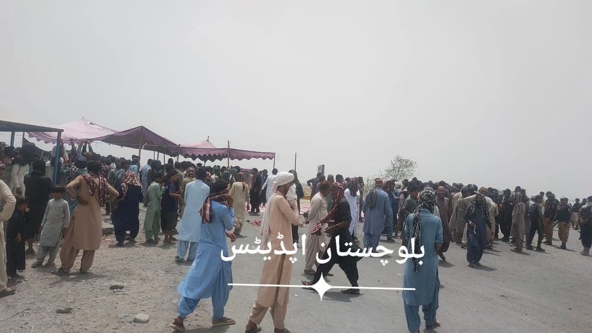 بارڈر کاروبار پر حکومتی پابندی افسوسناک ہے،سرحدی تجارت پر پابندی ختم کرکے کاروبار کو قانونی تحفظ فراہم کیا جائے۔ بلوچستان میں حکومتی ریٹ نہ ہونے کے برابر ہے کاروبار پر پابندی کے مزید منفی اثرات مرتب ہونگے بلوچستان کے لوگوں کا گزر بسر بارڈر تجارت سے وابستہ ہے۔