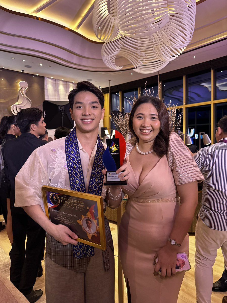 Best luck later! We got youuuuu, <a href="/chrstianmrtnz/">Christian Martinez</a> ipaquota yan later!! 

#ChristianBringsOldSpice
<a href="/channytrends_/">Christian Martinez Trendsetter</a>