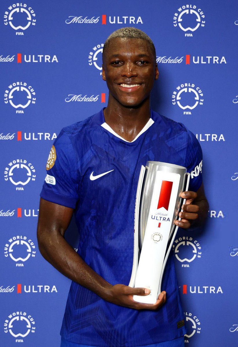 BanttribeHQ's tweet photo. 🏅💙 Moisés Caicedo wins Best Player of the Match. https://t.co/sW9aqR1y6H