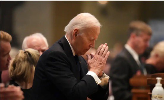 DidJosephDie's tweet image. Joe Biden did not die today.
He did however attend the funeral of Melissa Hortman and her husband.