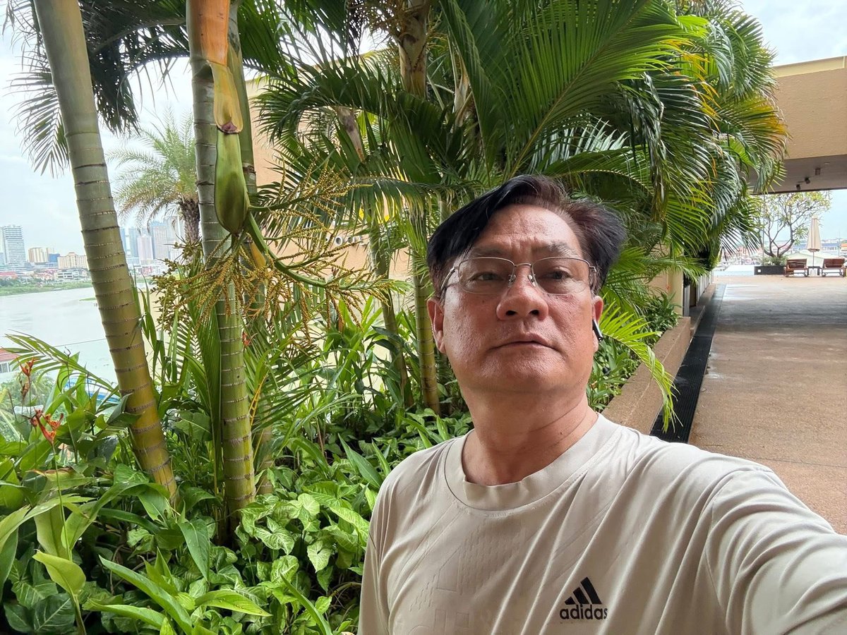 pYinYu7eEUb3dPK's tweet photo. ហាត់ប្រាណ 💦 https://t.co/0k5KX4LAx9