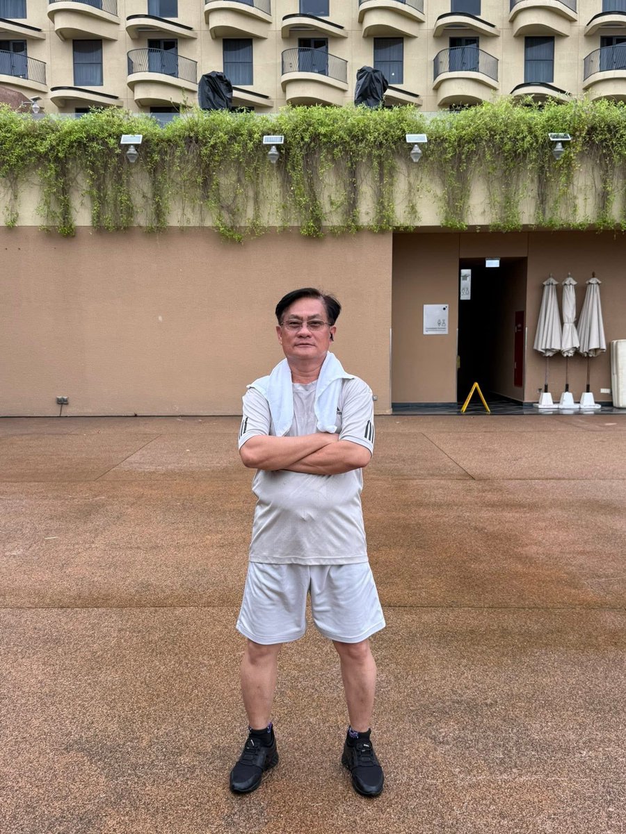 pYinYu7eEUb3dPK's tweet photo. ហាត់ប្រាណ 💦 https://t.co/0k5KX4LAx9