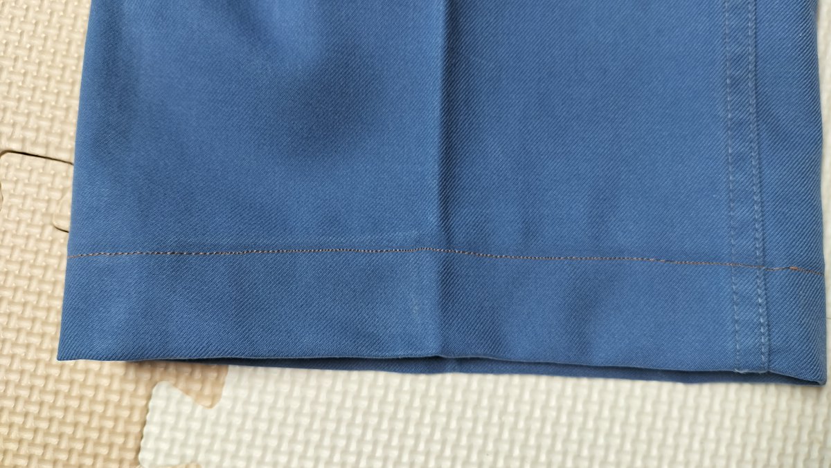 omosiro_record's tweet photo. もっと早く導入すべきだった。めっちゃ便利♪
とりあえず作業服の裾上げ
#ミシン #手芸 https://t.co/8CBFkwGXHv
