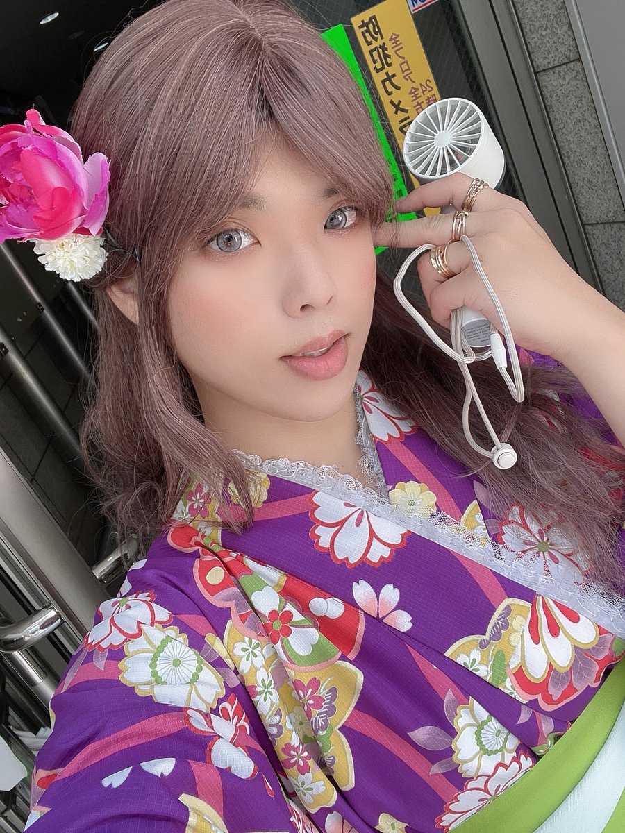 ゆりあ tweet media
