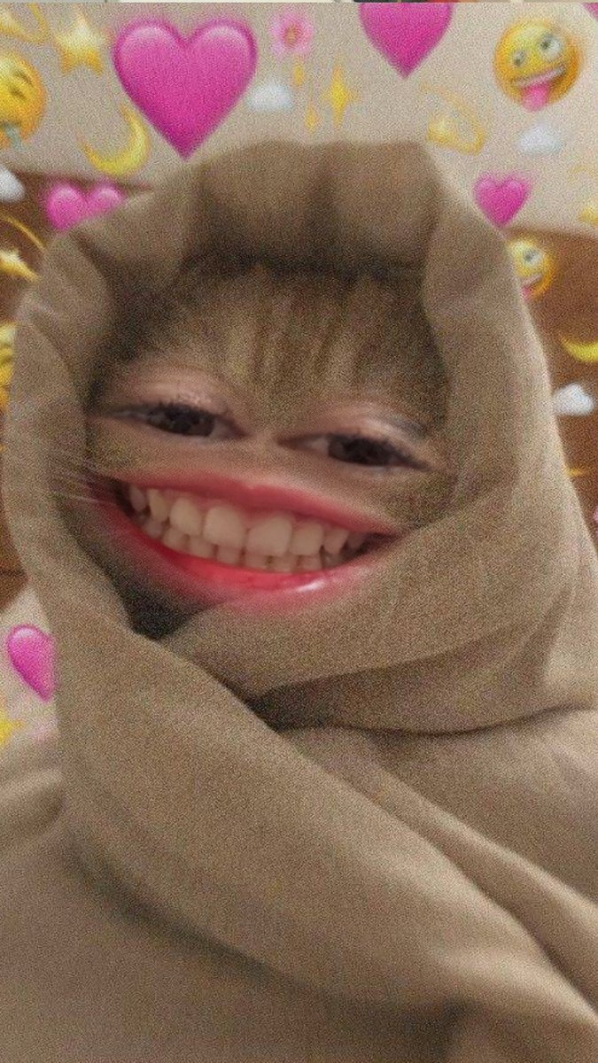 Dün gece bir şeyler yaşandı…. Diyetisyenimin bunu görmemesi lazım 🙄 Yinede pişman değilim hehehehe