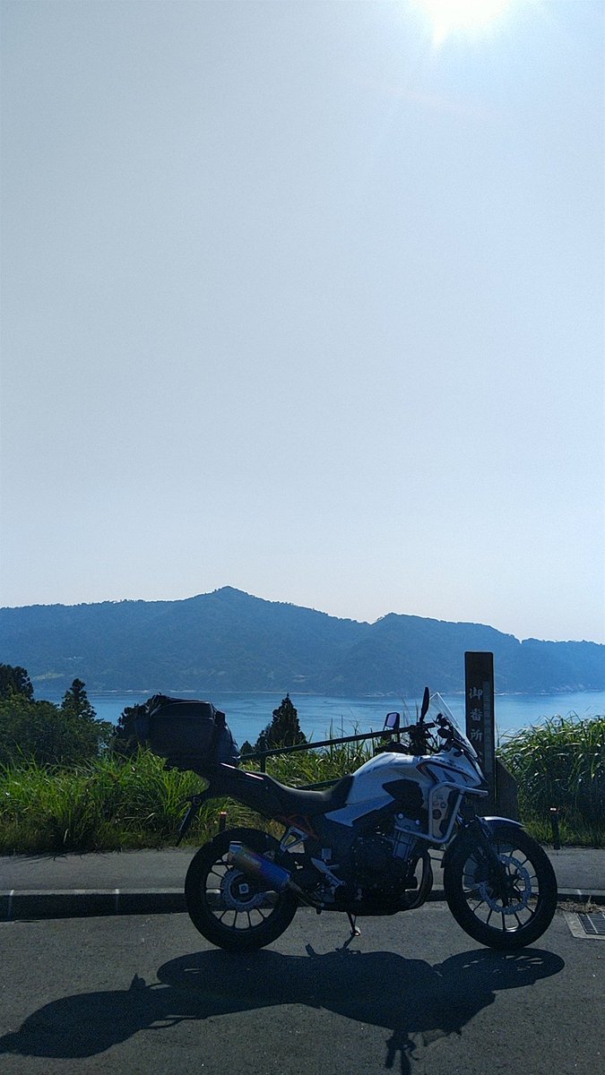 oga_oji's tweet photo. 土曜は鳥海ブルーラインをメインに６００キロの旅路！日曜はコバルトラインを走って来ました。走ってる時は天国！停まってる時は地獄！ヘルメットの内装を洗濯しなきゃね
#400X #バイク #ツーリング https://t.co/ga1y8U9FRb
