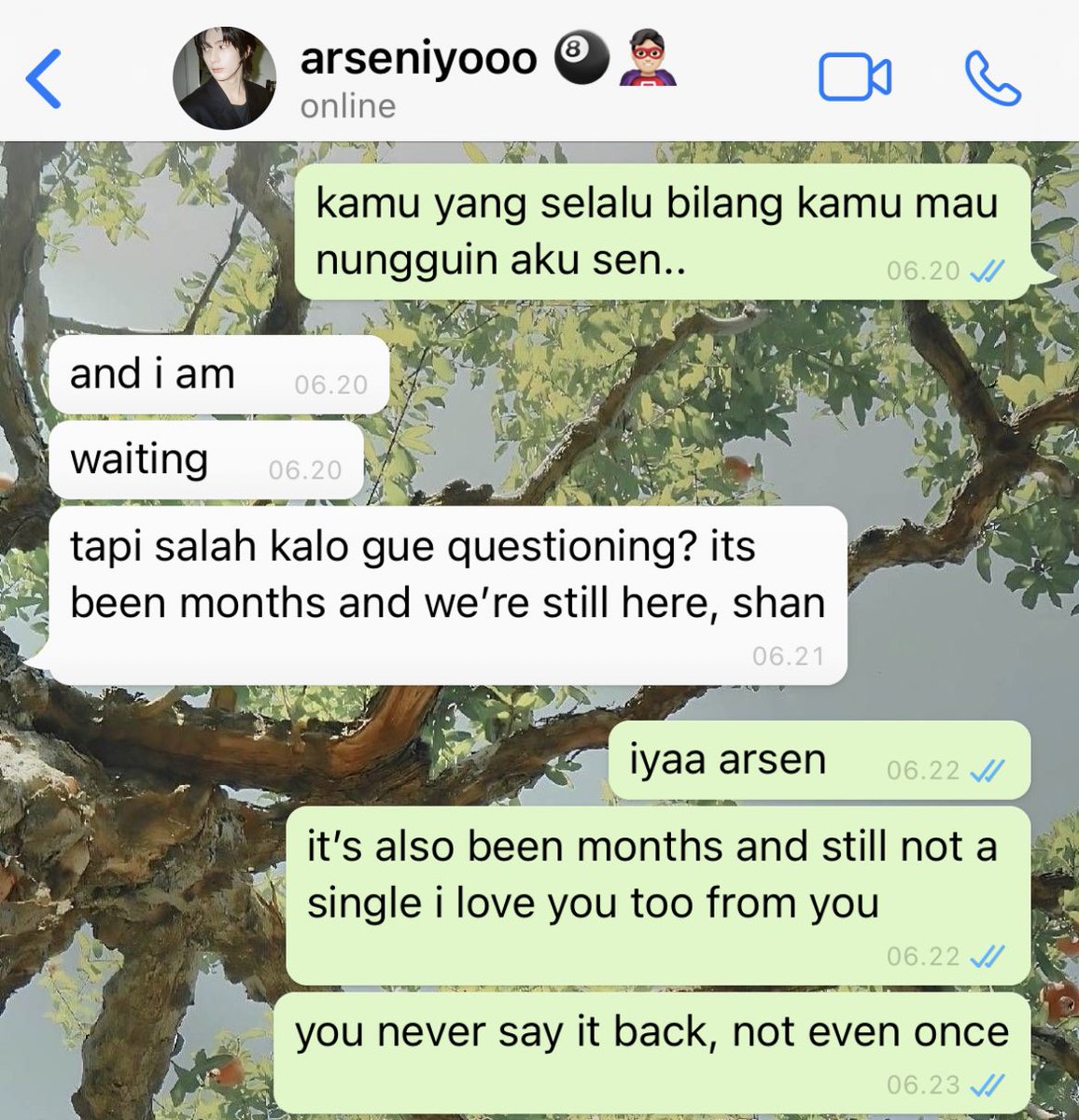 4VECAMOUR's tweet photo. arsen, and his inefficacy of the word love

#helichio few tweets au 🪷🌱🧩 https://t.co/OwmUxCrYRL